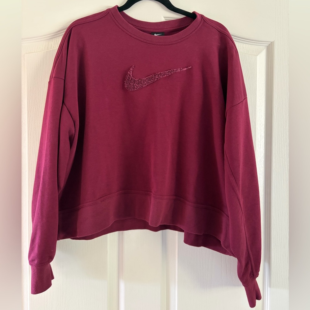 Nike Cropped Burgundy Crewneck Sweatshirt